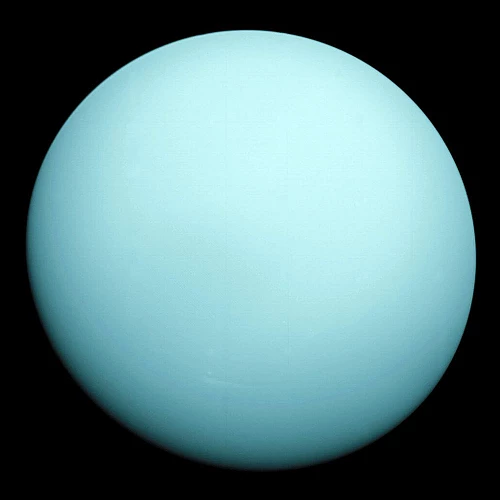 اورانوس یکی از قشنگ‌ترین سیاره‌های منظوه خورشیدی است.
